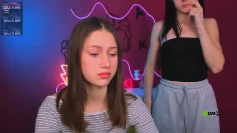 arianaa_cat online show from May 1, 2026, 6:56 pm