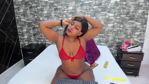 Snapshot of arianaablack chatting on January 7, 2025, 12:09 pm Ariana online show from January 7, 2025, 12:09 pm