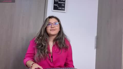 Snapshot of arianablake_11 chatting on December 13, 2025, 9:42 pm Ariana online show from December 13, 2025, 9:42 pm