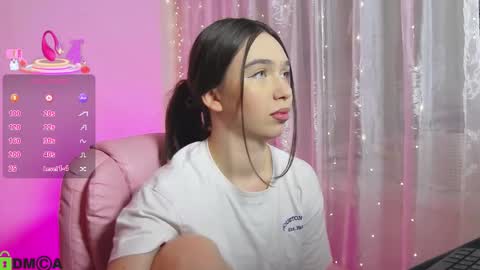 arianahot777 online show from November 3, 2025, 9:59 pm