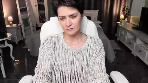 Ana online show from March 10, 2025, 4:25 pm