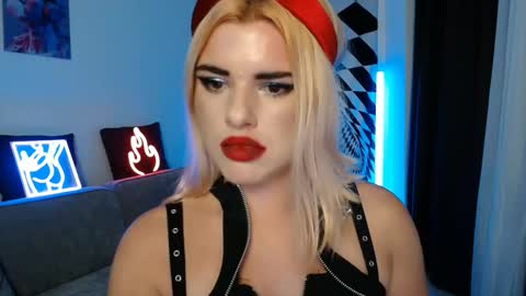 Snapshot of arianasaint chatting on December 19, 2025, 6:26 pm Mistress Ariana online show from December 19, 2025, 6:26 pm