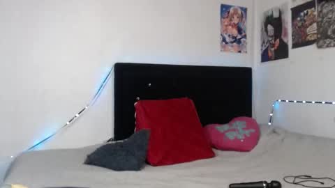 Snapshot of arianauwu666 chatting on January 23, 2025, 1:08 am help me 100 hands up my OF is Free online show from January 23, 2025, 1:08 am