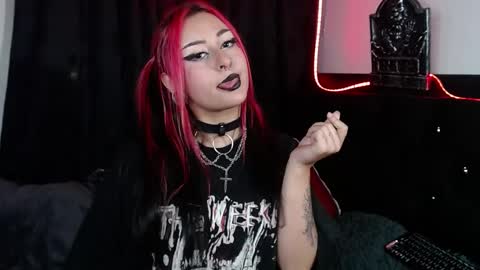 Snapshot of arianauwu666 chatting on February 5, 2025, 2:08 am help me 100 hands up my OF is Free online show from February 5, 2025, 2:08 am