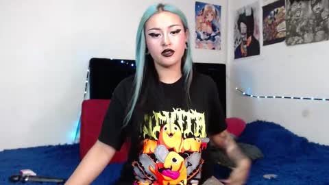 Snapshot of arianauwu666 chatting on February 23, 2025, 12:51 am help me 100 hands up my OF is Free online show from February 23, 2025, 12:51 am