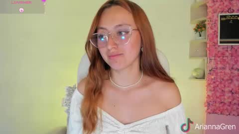 Snapshot of arianna_gren chatting on January 5, 2026, 5:27 pm Arianna online show from January 5, 2026, 5:27 pm