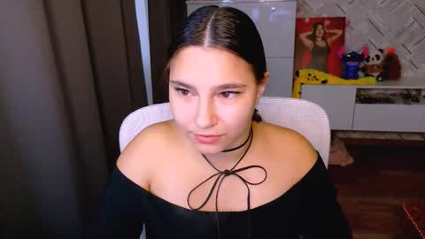 Snapshot of arianna_grend chatting on September 23, 2025, 12:19 pm Arianna online show from September 23, 2025, 12:19 pm