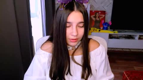 Snapshot of arianna_grend chatting on November 5, 2025, 9:20 am Arianna online show from November 5, 2025, 9:20 am