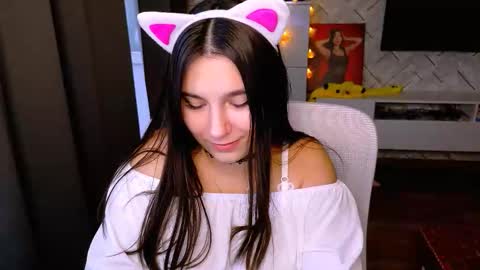 Snapshot of arianna_grend chatting on November 10, 2025, 10:58 am Arianna online show from November 10, 2025, 10:58 am