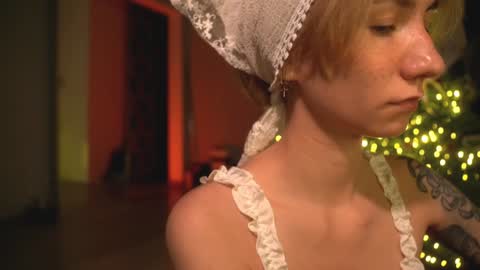 Snapshot of arianna_richi chatting on December 22, 2024, 5:23 am Olivka online show from December 22, 2024, 5:23 am