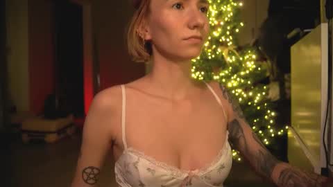 Snapshot of arianna_richi chatting on January 13, 2025, 4:39 am Olivka online show from January 13, 2025, 4:39 am