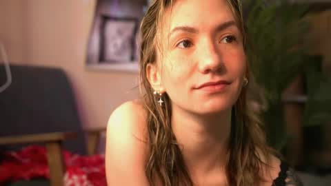 Olivka online show from May 3, 2026, 8:20 am