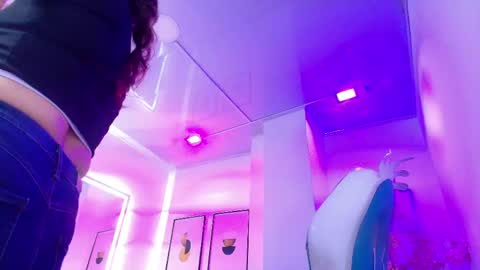 arianna_sweeet online show from May 8, 2026, 3:34 am