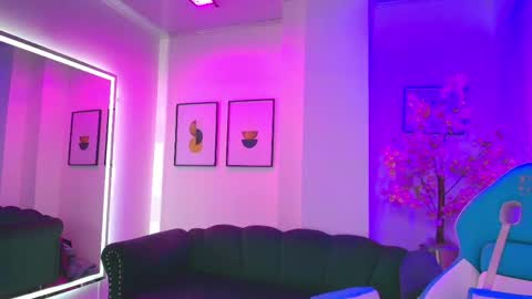 arianna_sweeet online show from June 6, 2026, 4:06 am