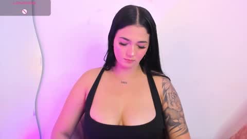 Arianna Dawson online show from October 7, 2025, 4:42 am