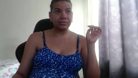 ariannaloovel online show from December 2, 2025, 2:45 pm