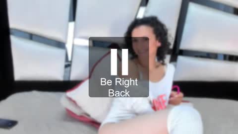 ariannarussell1 online show from February 18, 2025, 4:59 pm