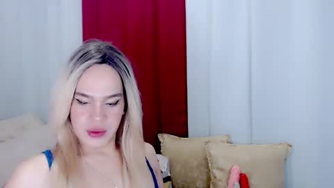 Snapshot of arianne_xoxo777 chatting on October 27, 2025, 9:08 pm ARIANNE CUMS online show from October 27, 2025, 9:08 pm