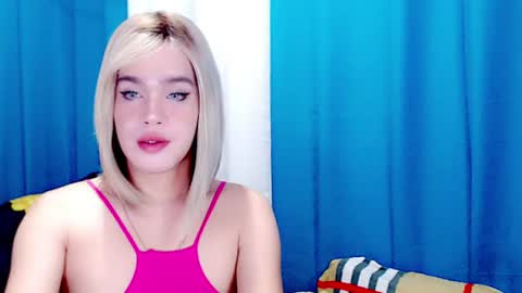 ARIANNE CUMS  online show from July 5, 2026, 7:04 am