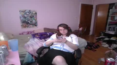 Snapshot of ariathebrat chatting on June 15, 2026, 9:17 pm Ariathebrat online show from June 15, 2026, 9:17 pm