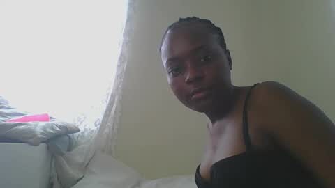 Tight pussy online show from February 17, 2026, 6:21 am