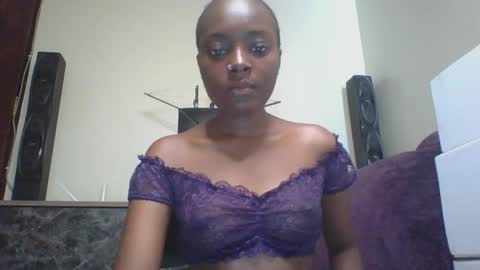 Tight pussy online show from April 14, 2026, 5:46 am