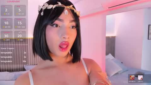 Snapshot of aribloom7 chatting on April 11, 2026, 7:45 am Welcome to Ari room online show from April 11, 2026, 7:45 am