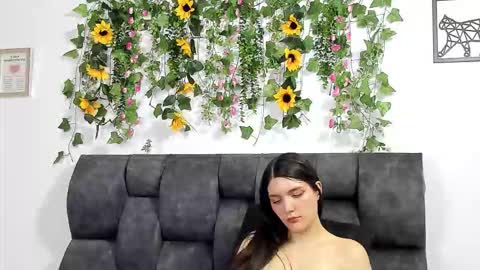 aricollins online show from February 21, 2026, 4:35 am