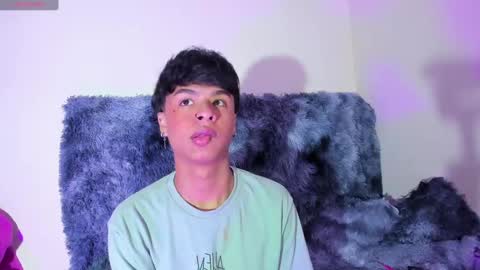 Snapshot of ariel_adan chatting on January 4, 2025, 11:59 pm ariel_adan online show from January 4, 2025, 11:59 pm