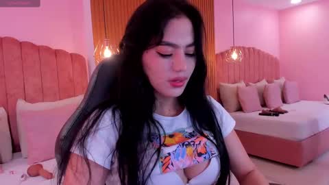 Snapshot of ariel_jonnes chatting on September 16, 2025, 5:47 pm Ariel online show from September 16, 2025, 5:47 pm