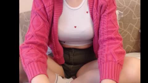 Snapshot of ariel_la chatting on October 27, 2025, 9:24 am Ariella online show from October 27, 2025, 9:24 am