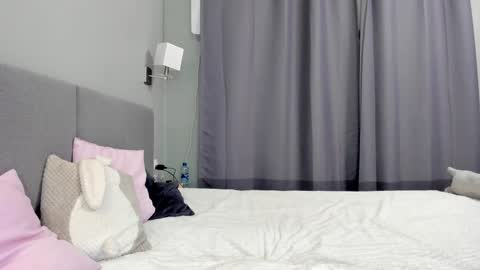 Snapshot of ariel_rouse chatting on February 1, 2025, 5:16 pm Ariel online show from February 1, 2025, 5:16 pm