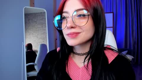 Snapshot of arielabradberry chatting on January 4, 2025, 3:07 pm Ariel online show from January 4, 2025, 3:07 pm