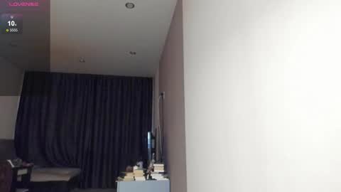 Ariel online show from October 2, 2025, 8:27 pm