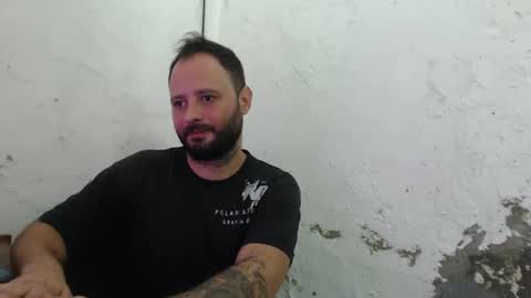 Snapshot of arield85 chatting on January 24, 2025, 1:03 pm Ariel online show from January 24, 2025, 1:03 pm