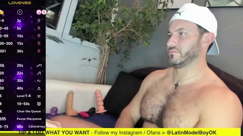 Ariel online show from March 7, 2025, 10:54 pm