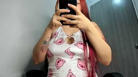 Snapshot of ariell_rose1 chatting on June 17, 2026, 2:47 am Stephany online show from June 17, 2026, 2:47 am