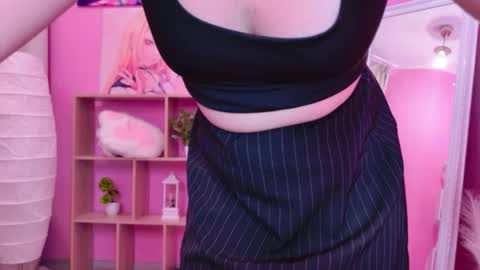 Ariella online show from May 17, 2026, 2:02 pm