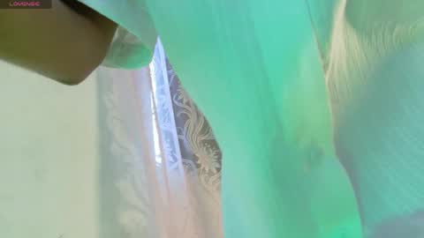 Snapshot of ariella_ruizz chatting on June 7, 2026, 9:29 pm Ari online show from June 7, 2026, 9:29 pm