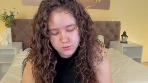 Ariella GTM3  Tue Wed Thu Fri Sat  0400 am-1030pm online show from June 18, 2026, 1:06 am