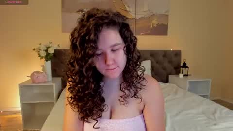 Ariella GTM3  Tue Wed Thu Fri Sat  0400 am-1030pm online show from July 20, 2026, 1:09 am