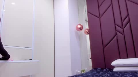 Snapshot of ariellablonde chatting on March 8, 2026, 9:51 pm AriellaBlonde online show from March 8, 2026, 9:51 pm