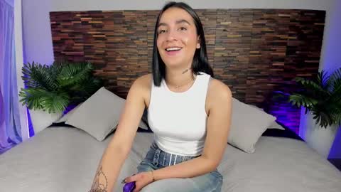 Snapshot of ariiaa_1 chatting on September 25, 2025, 9:07 pm ARIANNA online show from September 25, 2025, 9:07 pm