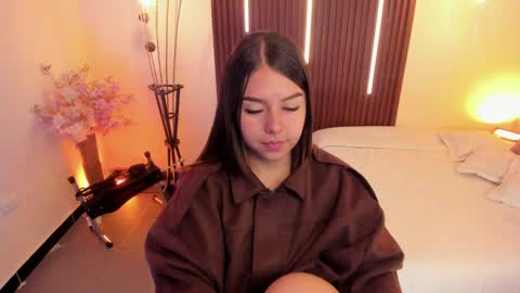  Arianna  online show from April 27, 2026, 2:48 pm