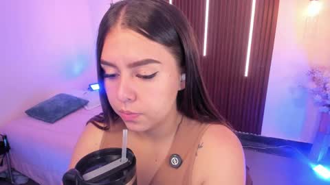 Snapshot of ariianabaker chatting on May 15, 2026, 2:35 pm Arianna online show from May 15, 2026, 2:35 pm