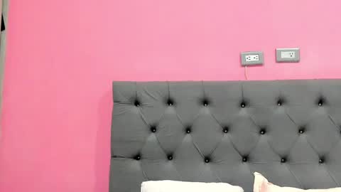 Aria  Cholee online show from April 27, 2026, 1:09 pm
