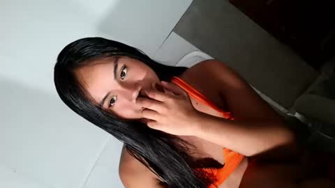 Snapshot of arilovesu chatting on June 22, 2026, 12:57 pm hi follow me its ARI online show from June 22, 2026, 12:57 pm