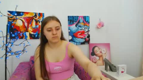 arinabelle online show from June 14, 2026, 4:03 am