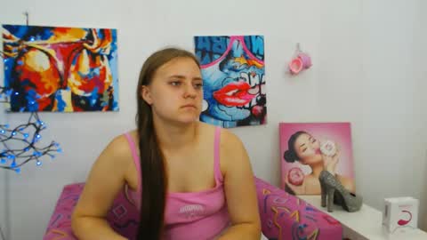 Snapshot of arinabelle chatting on July 4, 2026, 4:24 pm arinabelle online show from July 4, 2026, 4:24 pm