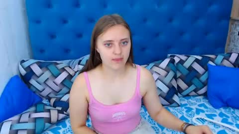 Snapshot of arinabelle chatting on July 20, 2026, 10:39 am arinabelle online show from July 20, 2026, 10:39 am